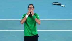 库里27+6&犯满科尔遭驱逐 伦纳德24分快船险胜勇士